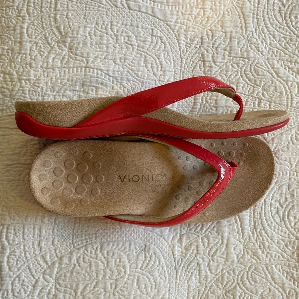 Vionic Red Sandals - Picture 6 of 7